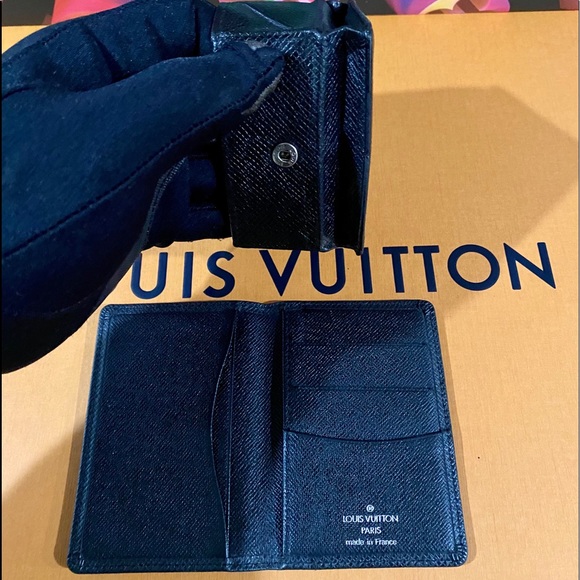 🛑SOLD🛑♠️♣️🖤Authentic Louis Vuitton Taiga Bundle Cases - Picture 8 of 14